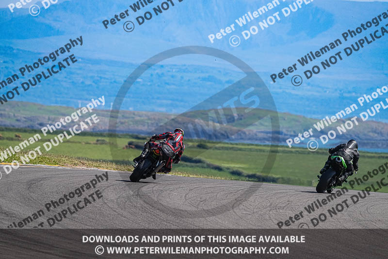 anglesey no limits trackday;anglesey photographs;anglesey trackday photographs;enduro digital images;event digital images;eventdigitalimages;no limits trackdays;peter wileman photography;racing digital images;trac mon;trackday digital images;trackday photos;ty croes
